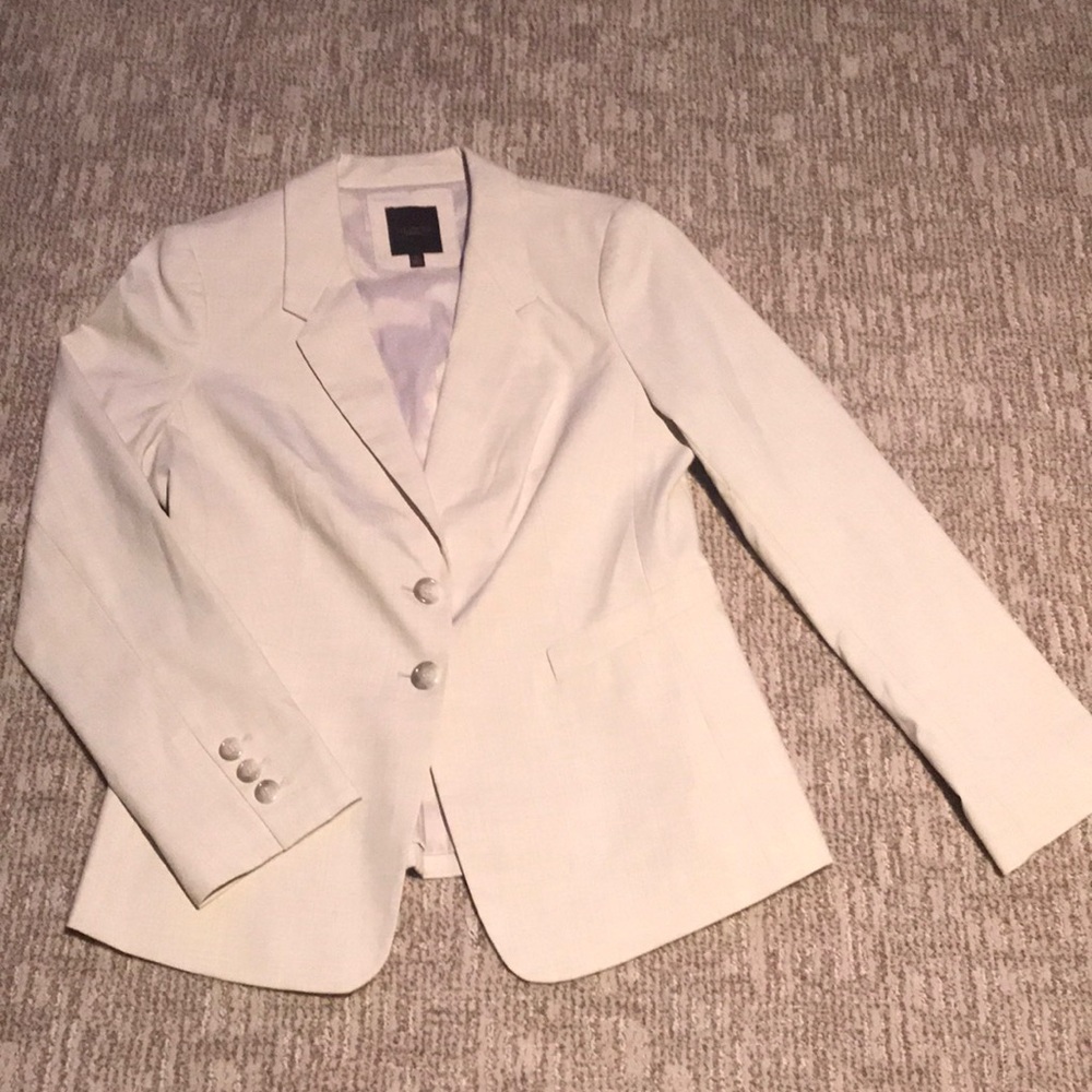 The Limited cream women’s suit jacket